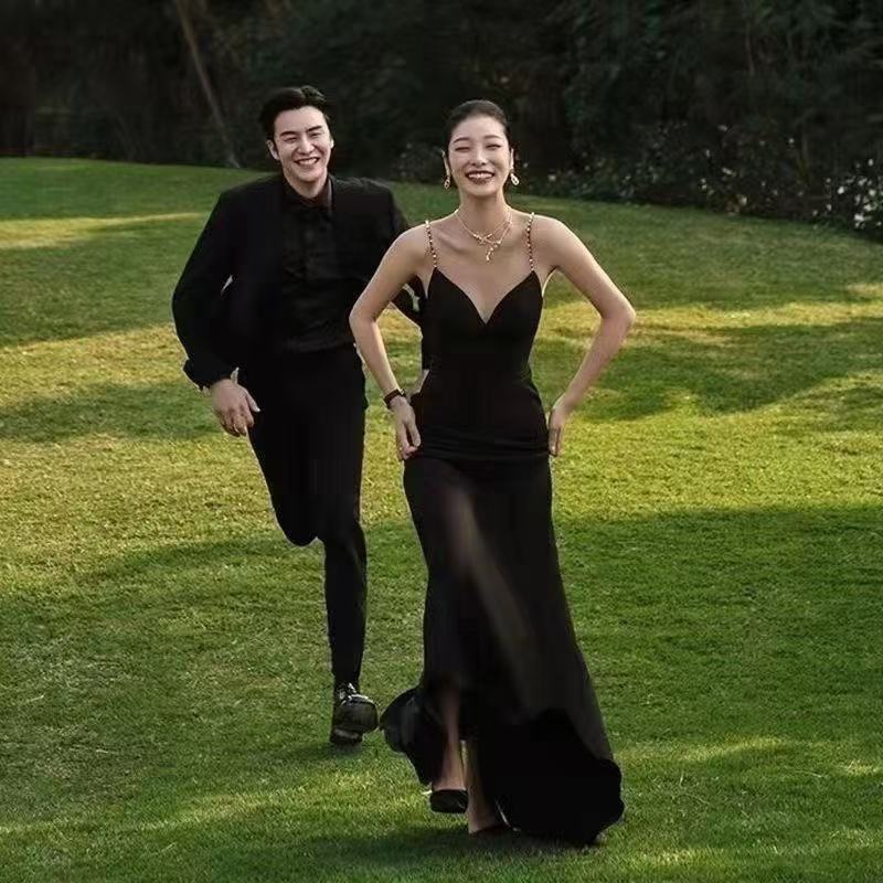 【新品未使用】极美品 ウェディングドレス ノースリーブ ブラックドレス